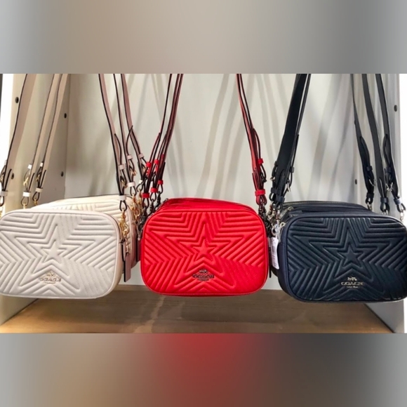 Coach Red Quilted ⭐ Star ⭐ 🤩🤩 Crossbody Bag - Picture 2 of 16